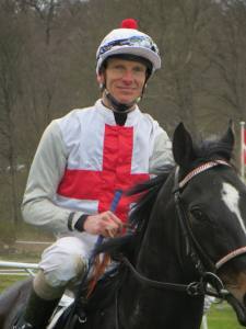 Jacob Johansen sejrer med Smokey Storm 14. april 2012