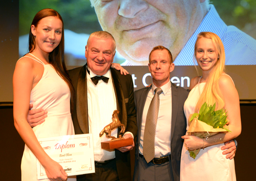 Bent Olsen genvandt titlen som Årets galoptræner 2014 ved Hestesportens Galla i Århus den 17. januar 2014
