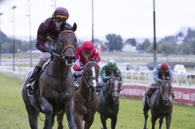 Brownie (FR) med jockey Jacob Johansen
sejrer i Polar Cup (GR 3), Øvrevoll 4. aug. 2016. Foto Øvrevoll Galoppbane