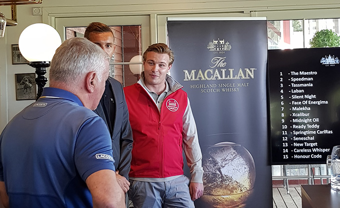 Efter lodtrækning blandt de 15 starterklærede heste til The Macallan Dansk Derby 2020 fik Bent Olsen sporene ét, fire og tretten. Foto Ole Henrik Sørensen 